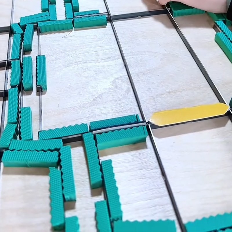 胶片易拉丝，55度硬SPEED刀版弹垫能让自动模切机持续满速生产吗？